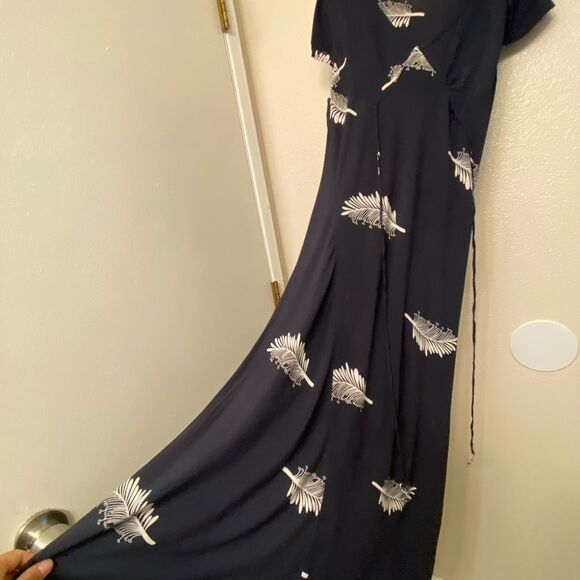 Obey navy blue front tie V-neck summer dress feather fern 100% viscose small - Picture 2 of 12